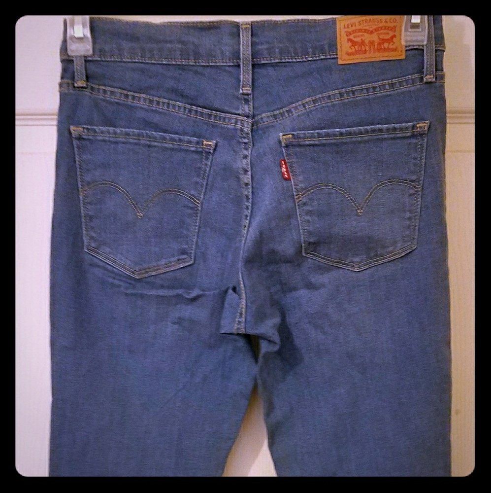 Levi's 315 Shaping Bootcut
